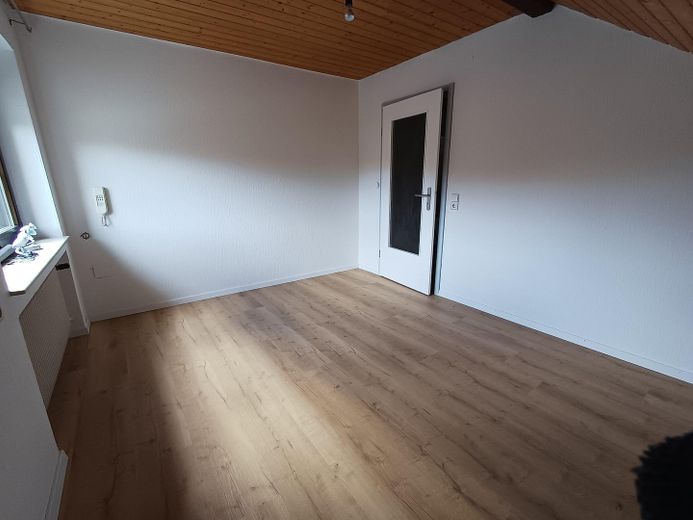 Gezellig 4-kamerappartement op de bovenste verdieping te huur in Biberach – Schlafzimmer klein