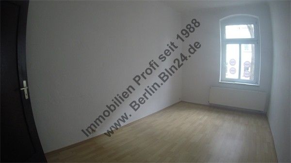 Mietwohnung - 3er WG oder 2er WG- Pärchen - saniert - Duschbad mit Fenster – G0035260