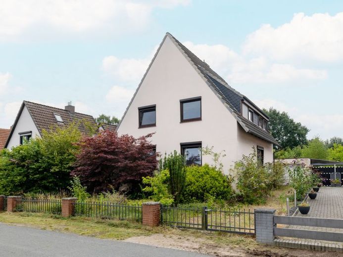 Ein Zuhause mit außergewöhnlichem Potenzial – Einfamilienhaus in Bremen – फोटो 1