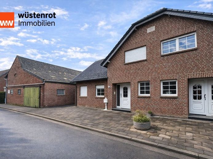Spacious semi-detached house – Foto 1