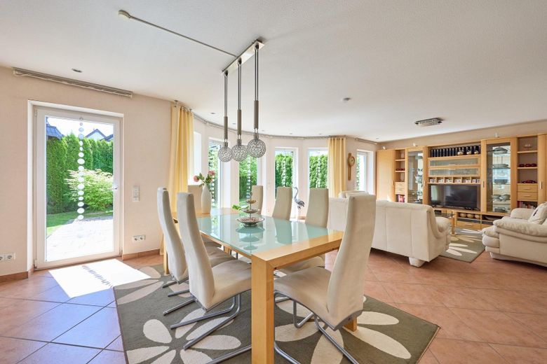 Freistehendes Einfamilienhaus - Ihr neues Zuhause – Foto 23