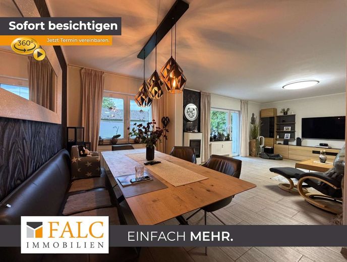 Helle Etagenwohnung mit Balkon und Tageslichtbad – Wohnzimmer