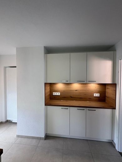 Appartement au rez-de-chaussée entièrement rénové – Küche