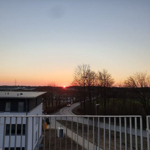 4-Zimmer- Penthouse-Wohnung mit riesiger Dachterrasse – Sonnenuntergang