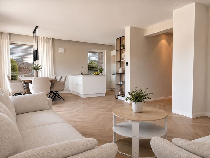 Architektenhaus mit 7 m Galerie, Travertin-Treppe, KNX und großem Privatgarten in Braunshardt – Foto 1