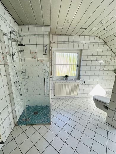 Großzügiges EFH mit sehr schöner ELW – Foto 26