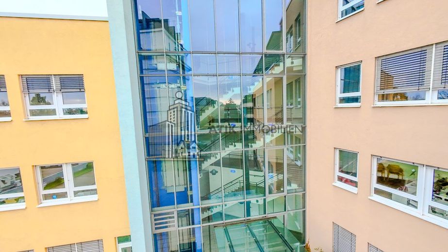 ATIK: Moderne Büro-/Praxisflächen in idealer Lage - hochwertig ausgestattet – Drohnenaufnahme