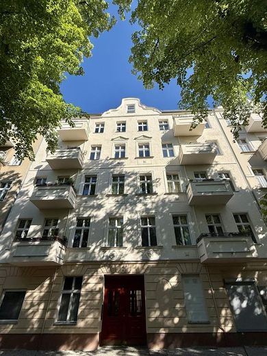 Rustig & lichtovergoten - 3-kamerwoning in een oud gebouw met balkon in Charlottenburg – Foto 1