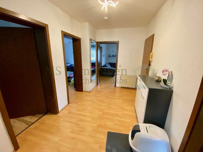 *** Mehrfamilienhaus als Kapitalanlage mit Erbpacht *** – 1.OG Flur Ansicht 2