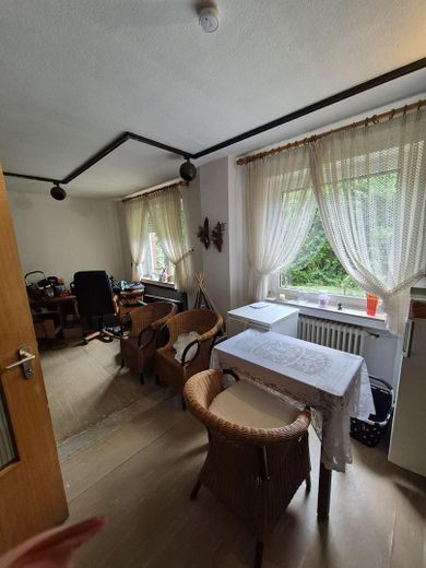 House with large plot in Wassenberg - plenty of potential for craftsmen – Zusammengelegtes Zimmer