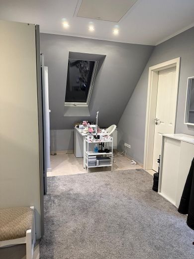 2 Wohneinheiten möglich – möbliertes Haus mit Poolprojekt & Potenzial – Foto 6