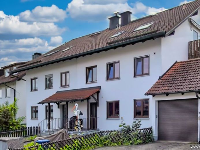 gemütliche Dachgeschoss-Wohnung in Emmering – Foto 1