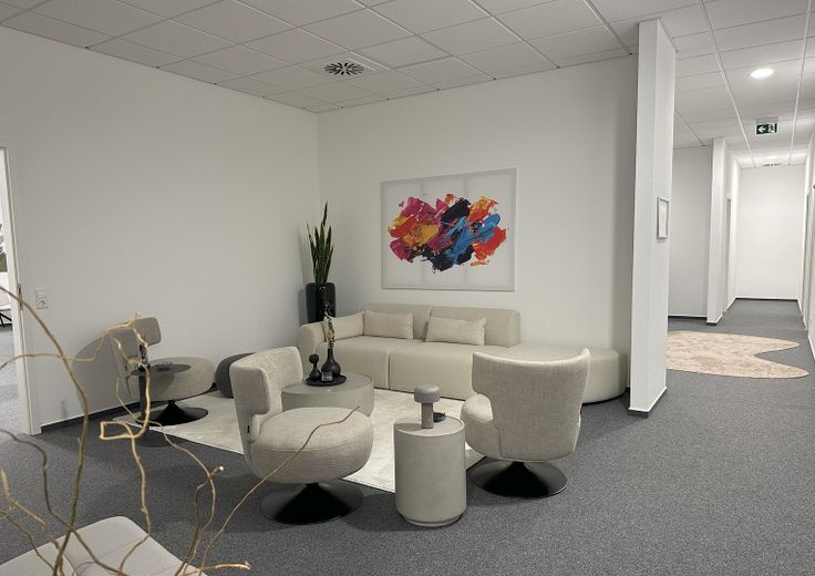 Moderne Büros & Coworking in Göppingen – vom Arbeitsplatz bis zur 200 m² Einheit – Lounge 1