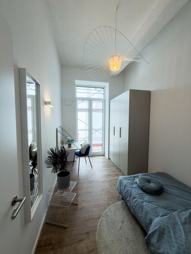 NEW 4-person shared apartment | TOP room in a shared apartment in Nuremberg | High-quality furnishings with balcony – Photo 8