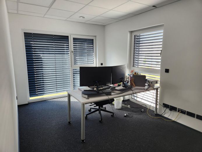 BÜRORAUM FÜR DEIN BUISNESS AB 360 € – Büro zu vermieten