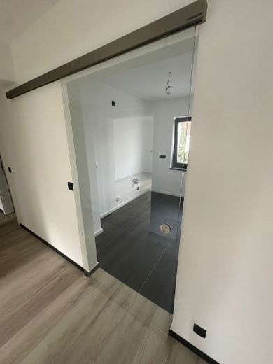 Nürnberg-Reichelsdorf’ta büyük teraslı rüya gibi 3–4 odalı daire – Fotoğraf 9