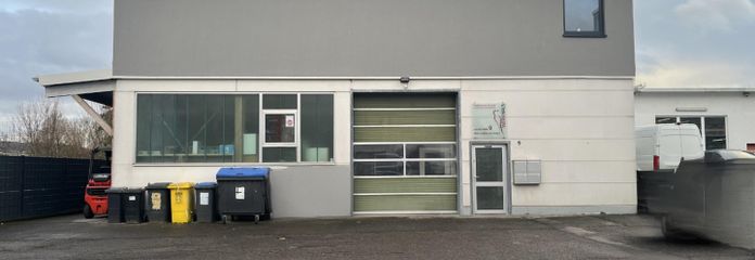 Halle von vorn (Nord)