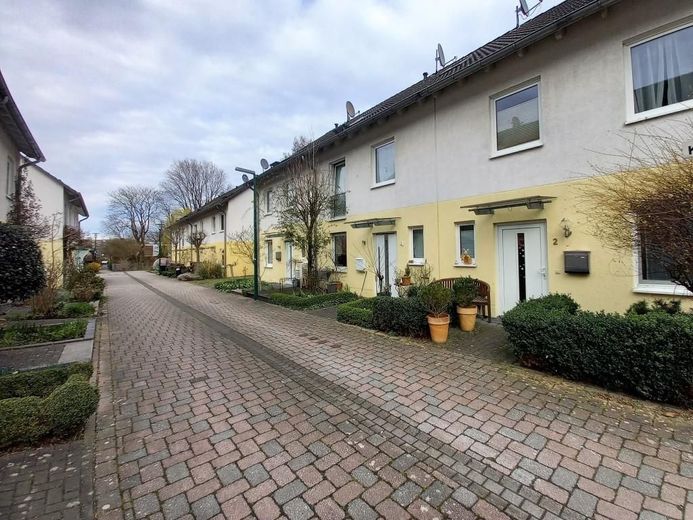 CITYHOUSE: Familienfreundliches Reiheneckhaus, TOP Lage mit Garten, Keller, Carport – Sackgasse