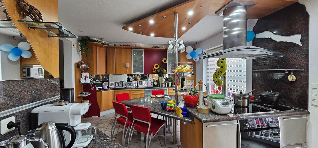 Hochwertig ausgestattetes Doppelhaushälfte-Eckhaus mit Garage, Garten und Wintergarten  in 41065 Mönchengladbach – Deutschland – NRW – Foto 7