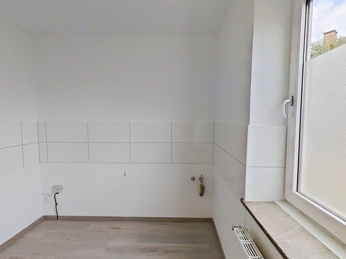 Przytulne 3-pokojowe mieszkanie z nowoczesną łazienką z wanną, w odległości krótkiego spaceru od centrum miasta – Ansicht I: Küche
