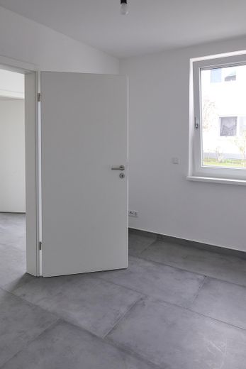 *** Ihr neues Zuhause in einer Doppelhaushälfte in Feucht, inklusive 2 Stellplätze*** – Arbeitszimmer