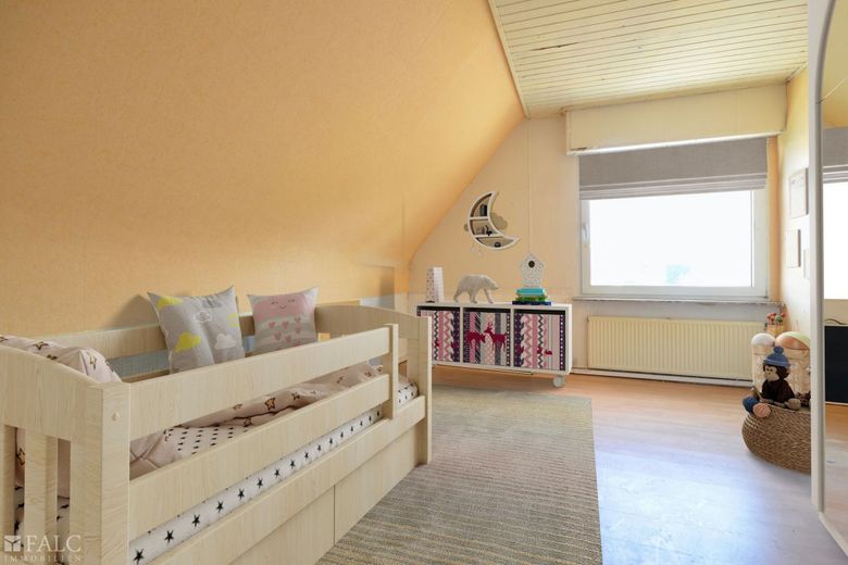 Freistehendes Einfamilienhaus mit großem Garten! – Kinderzimmer OG