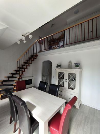 Exklusive 3-Zimmer Maisonette Wohnung in Mosbach zu vermieten – Wohn- und Esszimmer