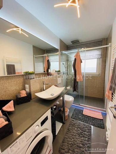 Schöne 3 Zi.Wohnung mit Balkon; 2. OG. – 0be8b2dbaf74271941ae1ad424de5277f42a0772.jpg