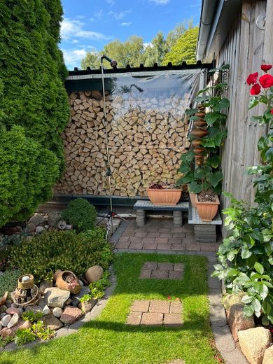 Charmantes Einfamilienhaus mit Garten - PROVISIONSFREI ! – Holzlager
