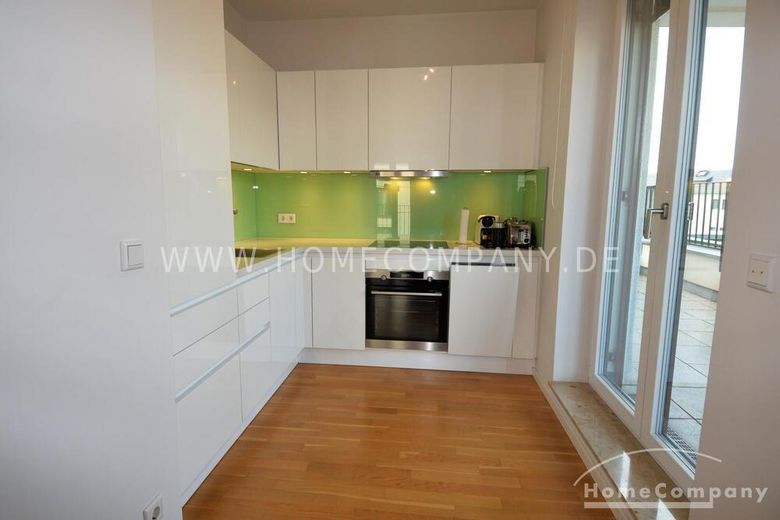 Möblierte Zwei-Zimmer-Wohnung in Kreuzberg mit Dachterrasse, Berlin – e469b36d64408e35de19f01752087b5908022319.jpg