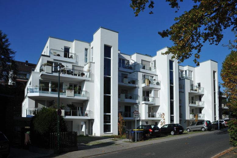 Exklusive 4-Zimmer +Energie Wohnung mit Fußbodenheiz/-kühlung und sehr geringen Energiekosten – Energiekonzept mit Zukunft