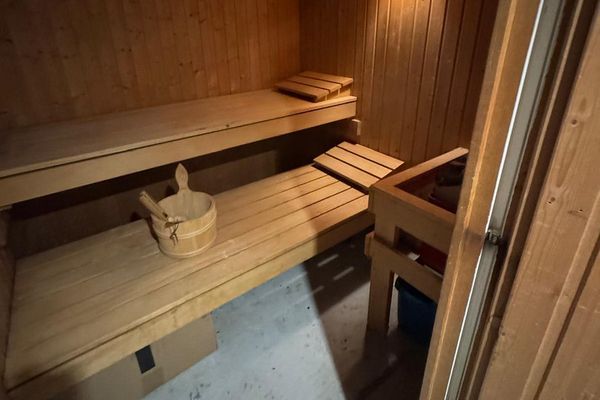 Gepflegtes Reihenmittelhaus mit Wintergarten, Sauna und schönem Garten in ruhiger Wohnlage