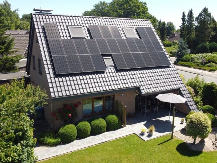 Charmantes und VOLL-SANIERTES Einfamilienhaus in Heide zu verkaufen. – Foto 1