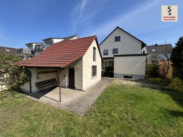 Großes Haus mit Süd-Westgarten in Karlsruhe-Neureut – Gartenhaus_Garage