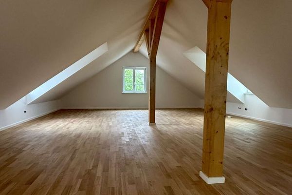 Çatı katı, geniş balkon ve kendine ait arsa payıyla ilk kullanım