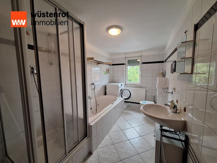 Badezimmer einer 3 Raum Wohnung