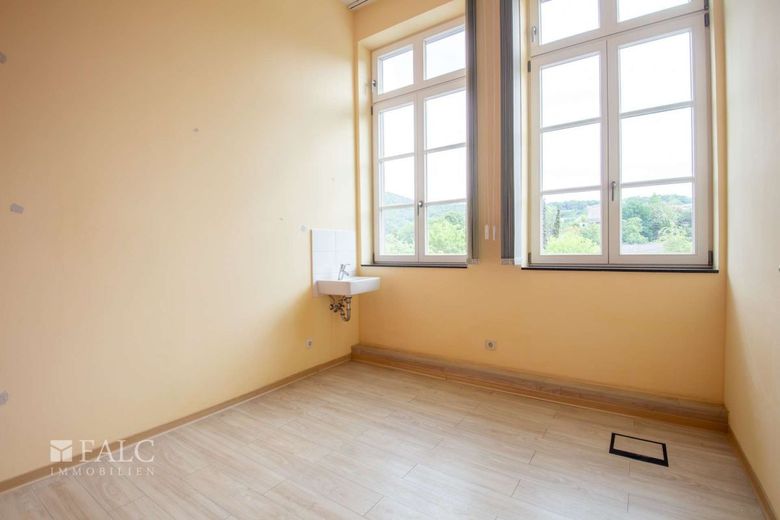 Historische Eleganz! Büro- und Praxisfläche in der Commende Waldbreitbach – Behandlung
