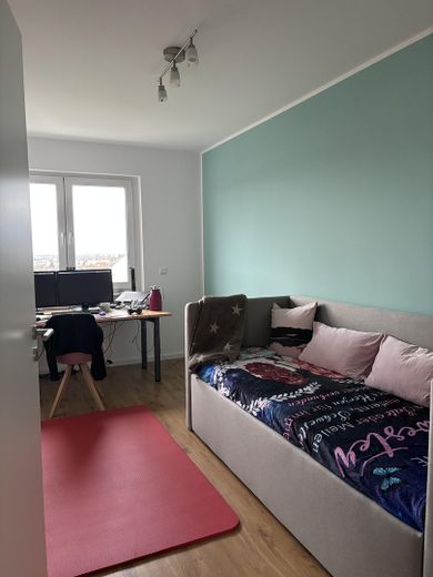 1. OG Schlafzimmer 1