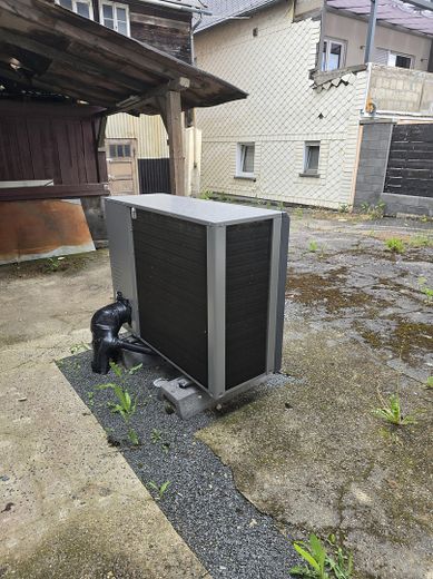 Zweifamilienhaus mit Ferienhaus und zus. Grundstück, neue Wärmepumpe und PV-Anlage - Provisionsfrei – Wärmepumpe