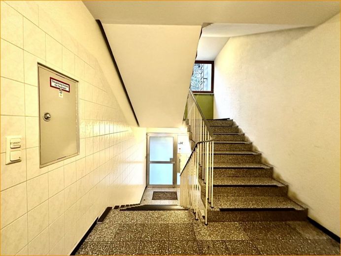 Eingangsbereich Gebäude