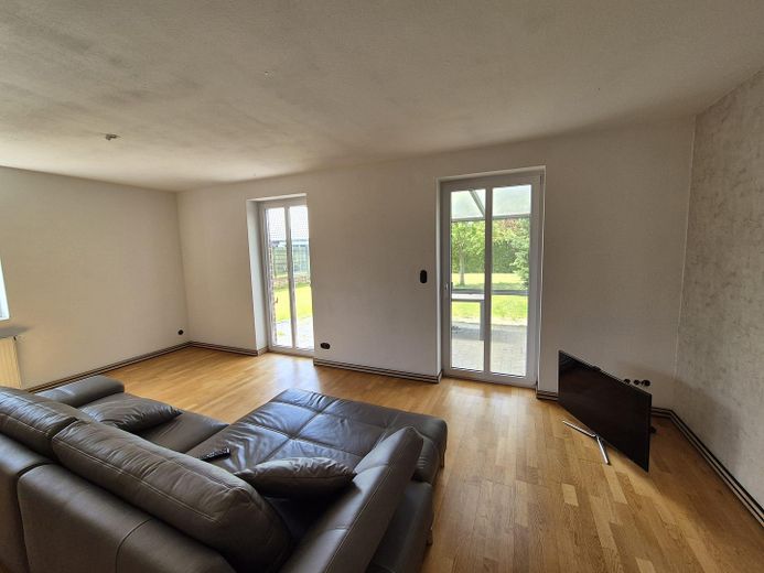 Schickes Einfamilienhaus in Jemgum, nähe Leer **Provisionsfrei** – Wohnzimmer