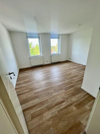 Mieszkanie 4-pokojowe | Balkon | duża kuchnia | pomieszczenie gospodarcze | miejsce parkingowe – Wohnen
