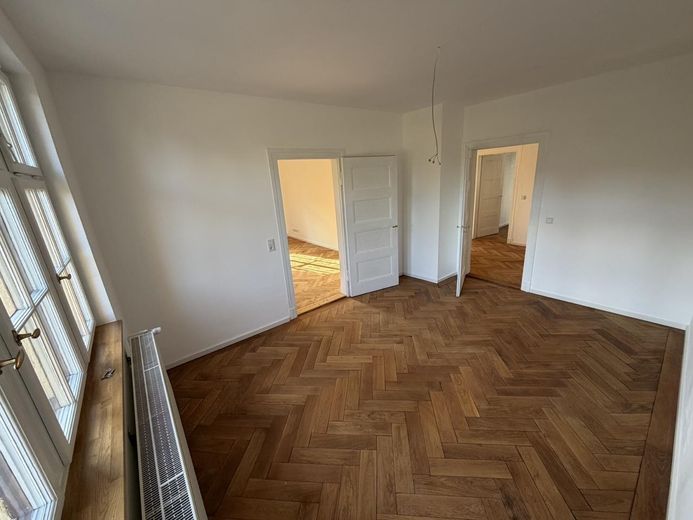 Esclusivo appartamento d’epoca di 146 m² completamente ristrutturato in posizione privilegiata a Göppingen–elegante, moderno, unico – Zimmer 6