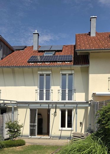 SENZA PROVVIGIONE - Casa a basso consumo energetico con impianto fotovoltaico e splendida vista a Kempten-Rothkreuz – Gartenansicht