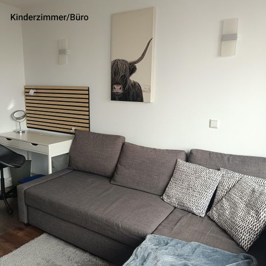Kinderzimmer/Büro/Ankleide