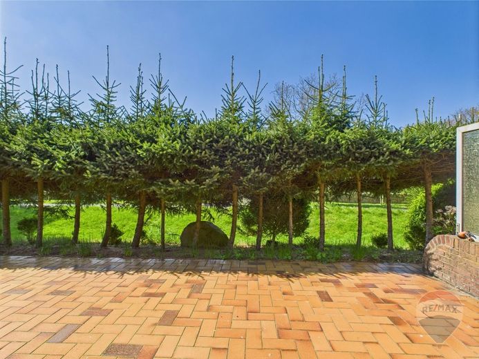 Attraktives Anlageobjekt auf Föhr - 6 genehmigte Ferien-Wohnungen auf 9.640 m² Grundstück – Terrasse Wohnung 2