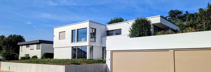 Kernsanierte Unternehmervilla mit einzigartigem Weitblick und luxuriöser Ausstattung – Front unten