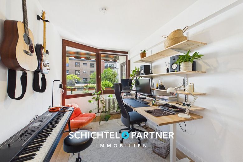 Alte Neustadt | Renovierte 3-Zimmer-Wohnung mit Garage und Balkon – S&amp;P | Zimmer