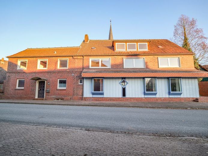 Wohn- und Geschäftshaus im Herzen von Assel! Einzigartige Sanierungsmöglichkeit! – Foto 1