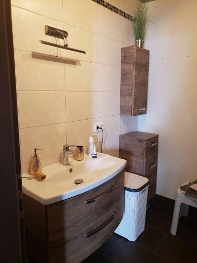 Gemütlicher Bungalow, sehr zentral, großer Garten und Nebengebäude – Foto 7